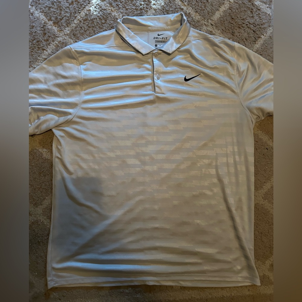 Nike Men's Silver Polo Shirt